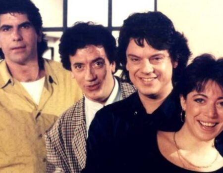 Τι να πρωτοπούμε για αυτή την θρυλική σειρά που σημάδεψε τα 90s