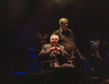 Οι «Άγαμοι Θύται» με Σταρόβα και Μητσιά στα «Δημήτρια»