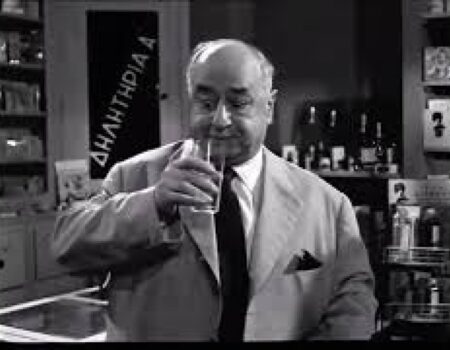 Έπαιξε σε μικρούς ρόλους στον ελληνικό κινηματογράφο