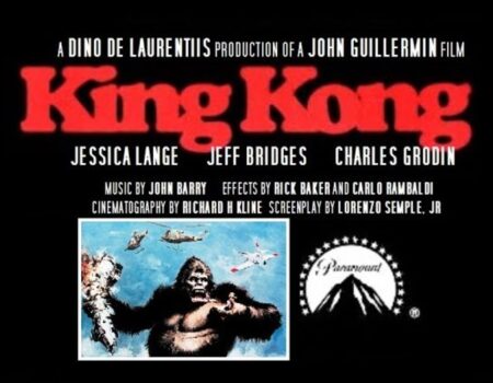 Η ιδέα για το remake του «King Kong» προήλθε από τον παραγωγό Dino De Laurentiis, ο οποίος απέκτησε τα δικαιώματα της αρχικής ταινίας