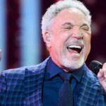 Ο Tom Jones για πρώτη φορά στην Αθήνα στο Θέατρο Λυκαβηττού