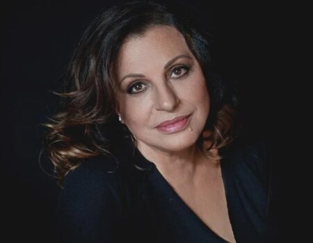 Η Χάρις Αλεξίου αφηγήτρια σε μουσική παράσταση στο Μέγαρο Μουσικής Αθηνών