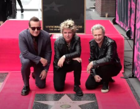 Οι Green Day τιμήθηκαν με αστέρι στη Λεωφόρο της Δόξας στο Χόλιγουντ
