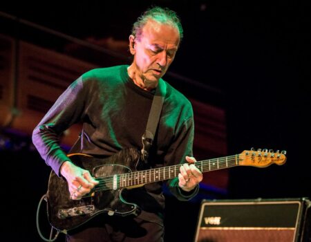Hugh Cornwell: Ένα από τα καλύτερα ταλέντα της βρετανικής μουσικής