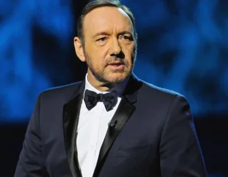 Ο Kevin Spacey επιστρέφει στο σινεμά με δυναμικό θρίλερ κατασκοπείας