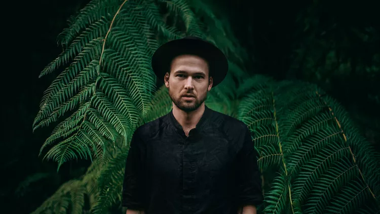 You are currently viewing Μοναδική νύχτα ηλεκτρονικής μαγείας με τον Monolink στο Bolivar Beach Club