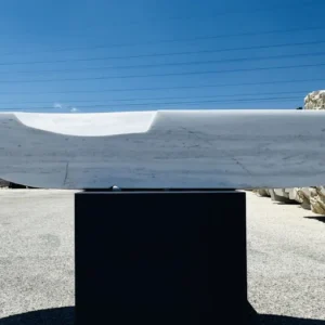 Τα νέα γλυπτά της Βένιας Δημητρακοπούλου στο Αρχαιολογικό Μουσείο Πάρου