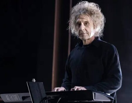 Πέθανε o κιθαρίστας και πληκτράς των The Cure, Perry Bamonte