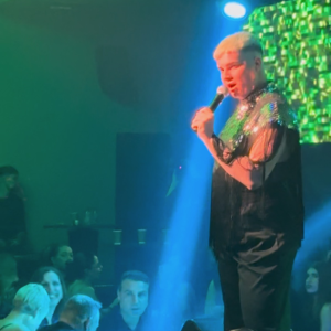 O εκρηκτικός performer Ευθύμης Μάρκος ξεκίνησε τις εμφανίσεις του στη Θεσσαλονίκη!