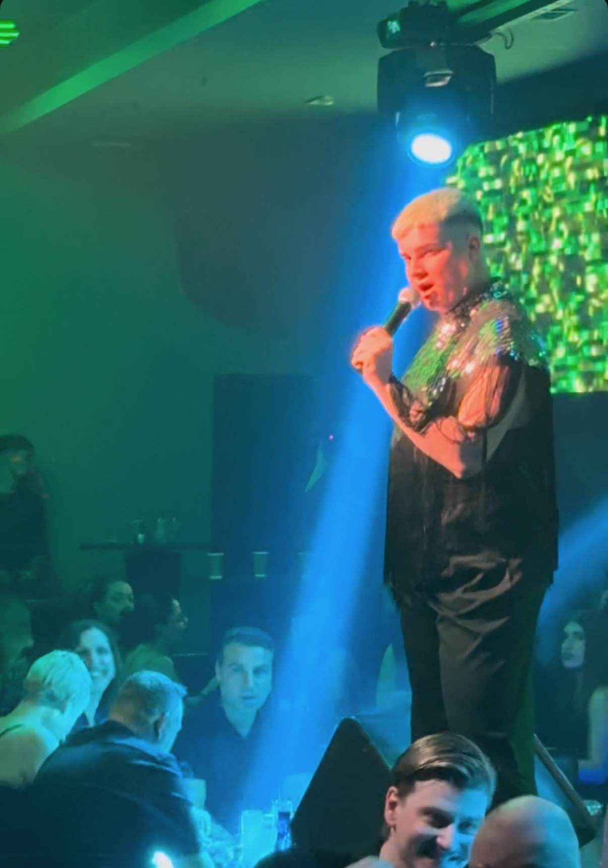 You are currently viewing O εκρηκτικός performer Ευθύμης Μάρκος ξεκίνησε τις εμφανίσεις του στη Θεσσαλονίκη!