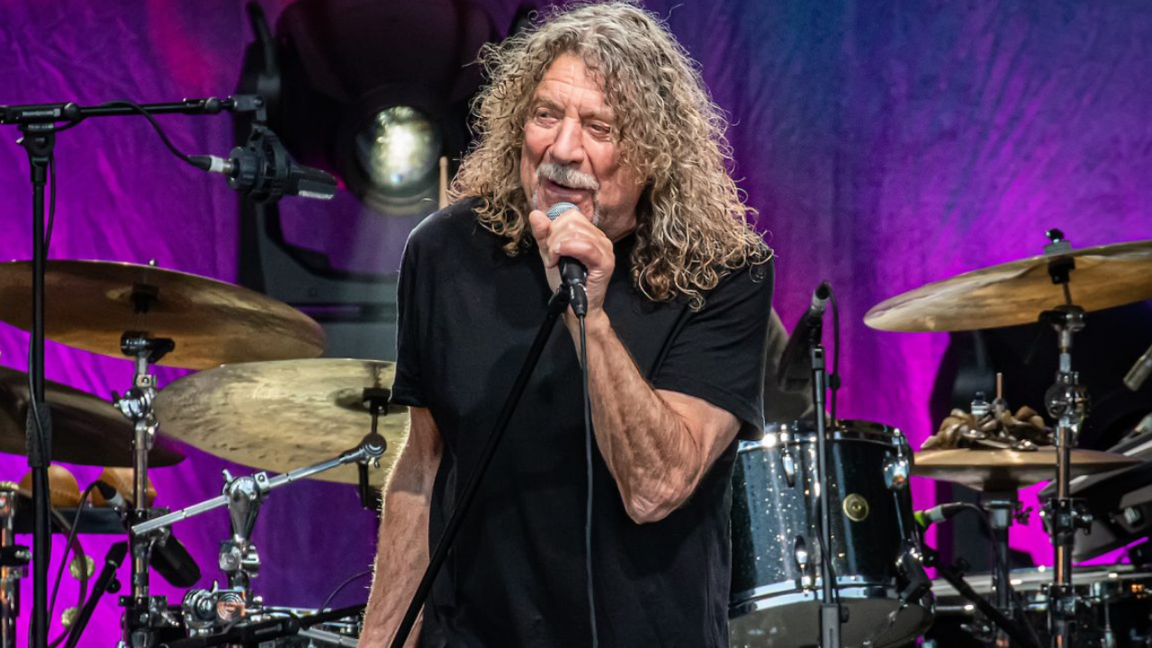 You are currently viewing O Robert Plant live στο Sani Festival 2026 στη Χαλκιδική