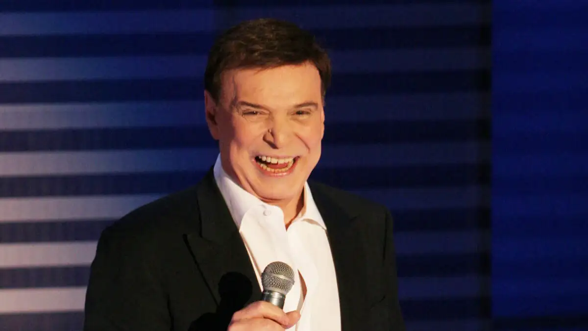 You are currently viewing Πέθανε ο Γιώργος Μαρίνος σε ηλικία 87 ετών