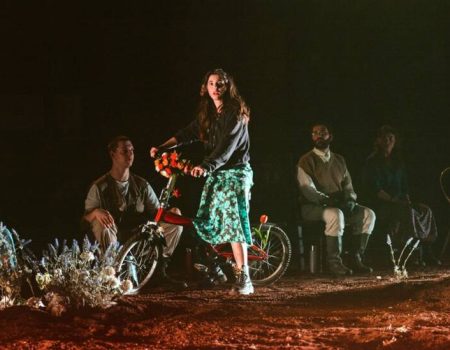 Αντιγόνη, σε σκηνοθεσία Γιώργου Κουτλή στο Θέατρο Κιβωτός