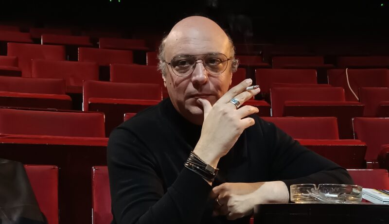 You are currently viewing Συνέντευξη με τον ηθοποιό – σκηνοθέτη Αλέξανδρο Σωτηρίου