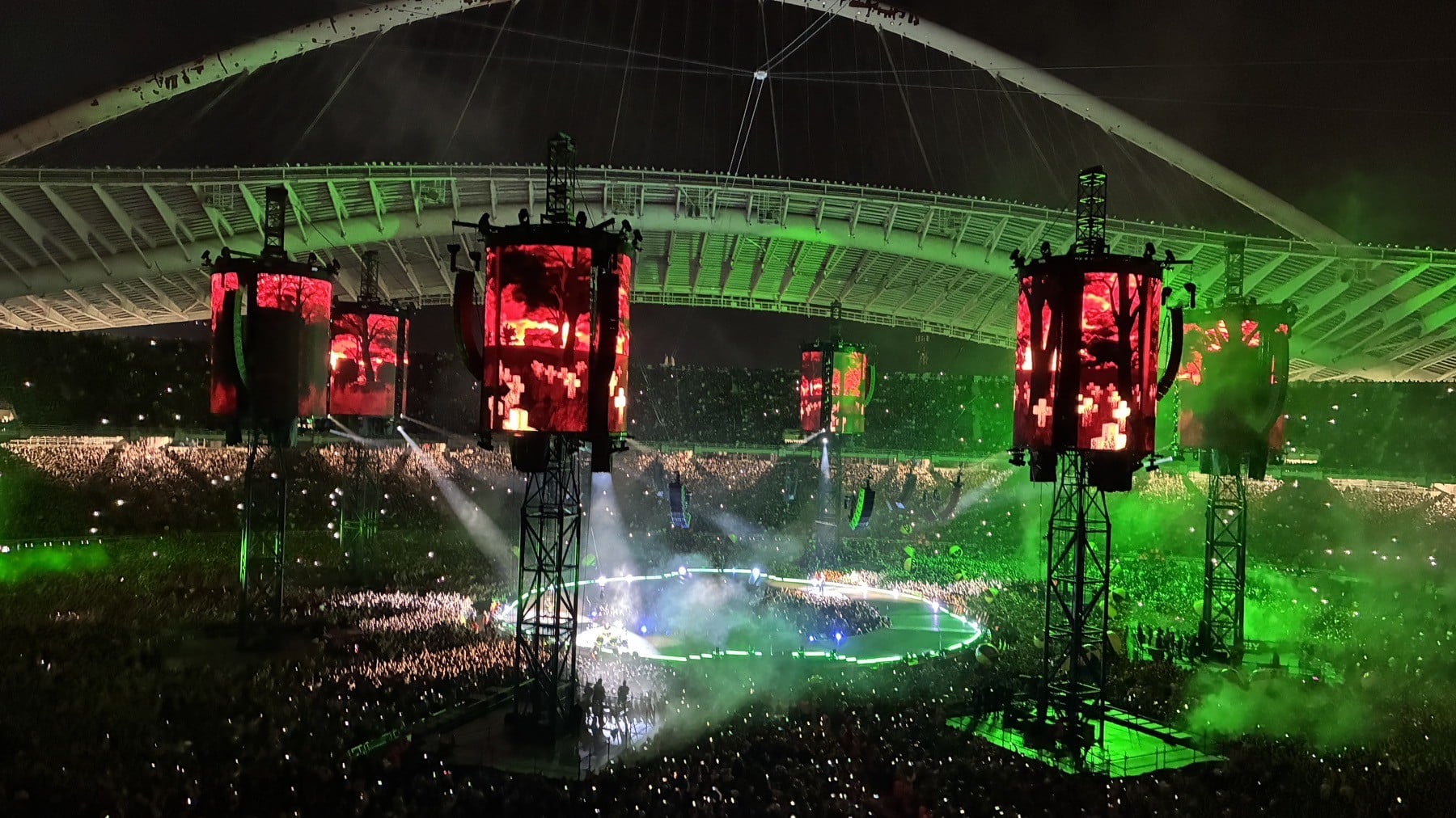 You are currently viewing Οι Metallica έπαιξαν Ζορμπά και Τρύπες στο ΟΑΚΑ