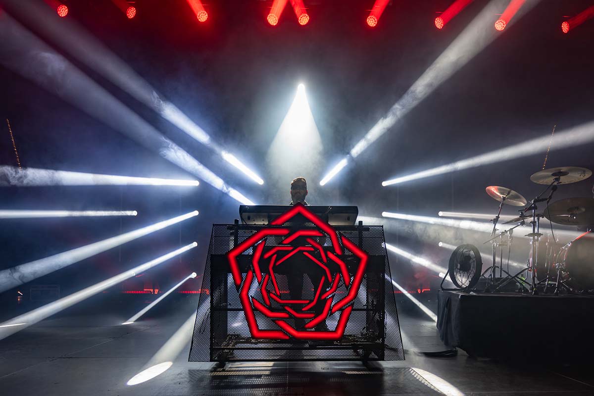 You are currently viewing Ο Carpenter Brut στην Αθήνα: Live στο Floyd Live Music