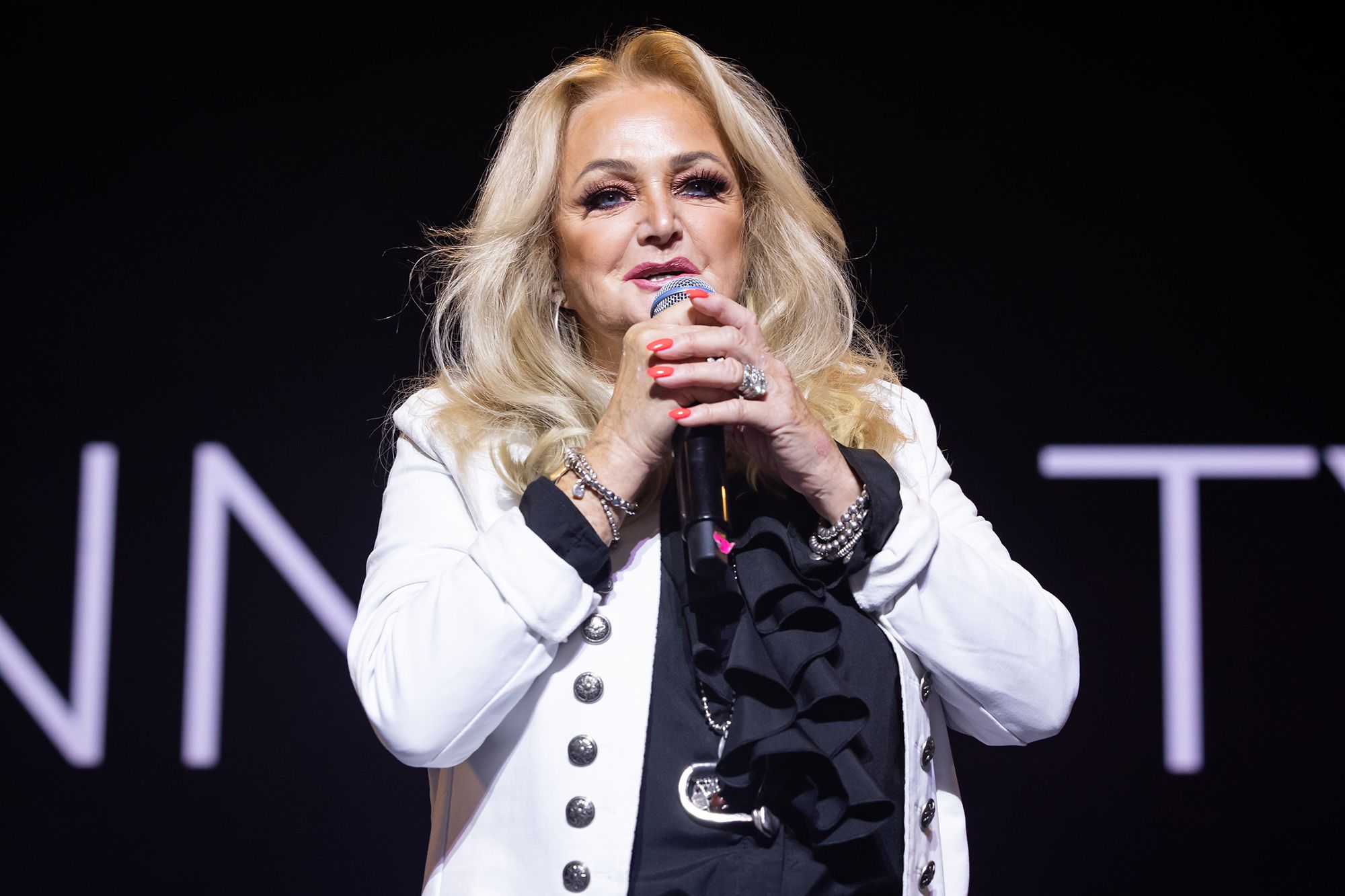 You are currently viewing Πέθανε η τραγουδίστρια Bonnie Tyler