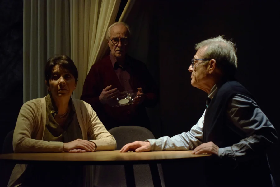 You are currently viewing «Ο πατέρας μου» του Φλοριάν Ζελλέρ επιστρέφει στο Θέατρο Στοά