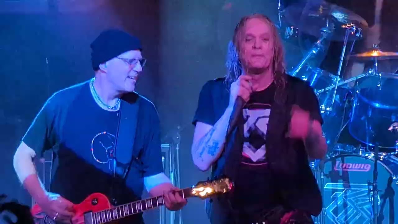 You are currently viewing Twisted Sister: Επέστρεψαν στη σκηνή με τον Sebastian Bach