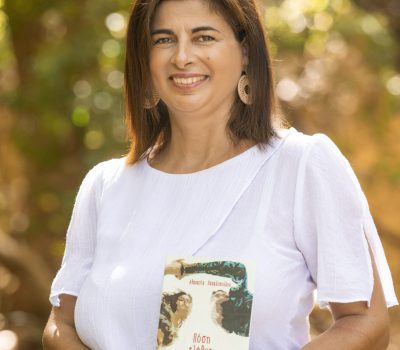 Αθανασία Παπαδοπούλου – Συγγραφέας με πάθος για τη λογοτεχνία και την εκπαίδευση